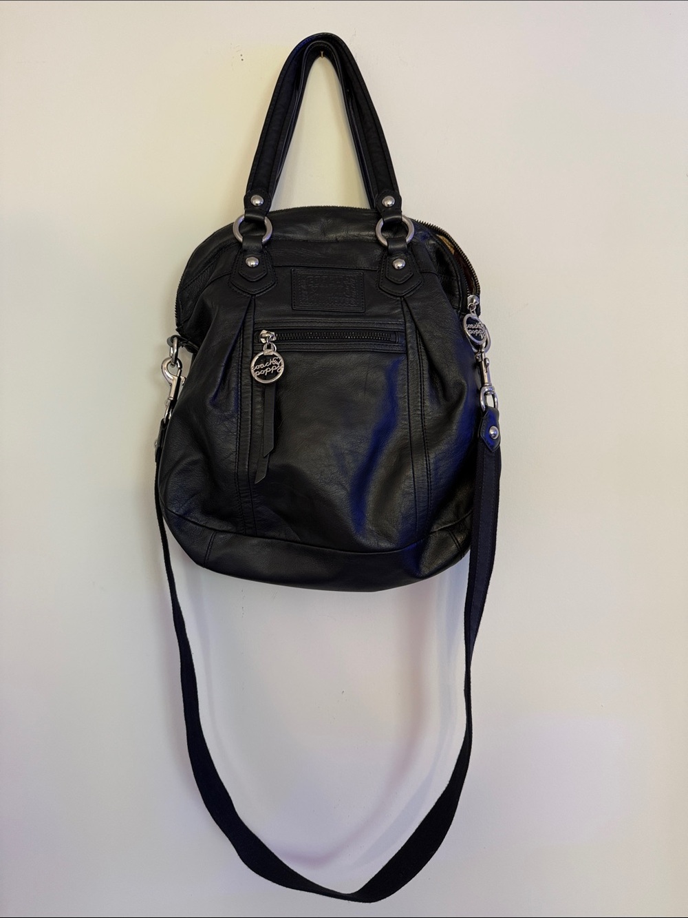 Coach Poppy Black Leather Shoulder Bag M1069-16283 Heart Charm - Picture 4 of 7